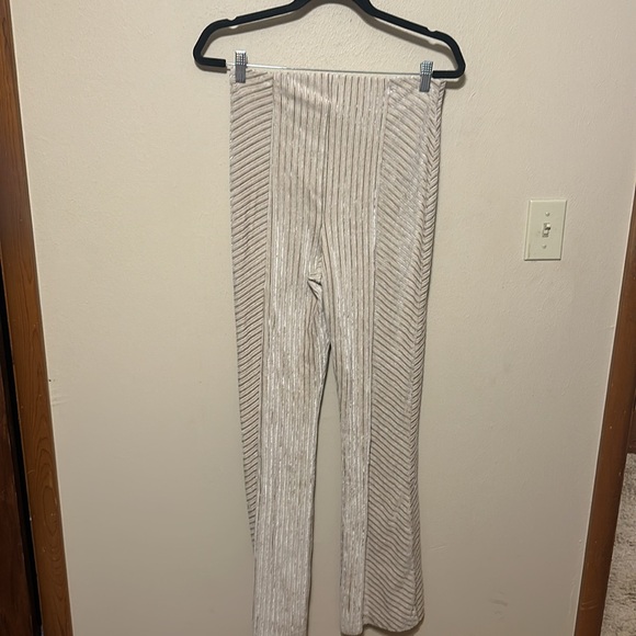 Free People Velvet Slim Flare Pull On Pants Ribbed High Rise Oatmeal Siz… - Picture 10 of 15